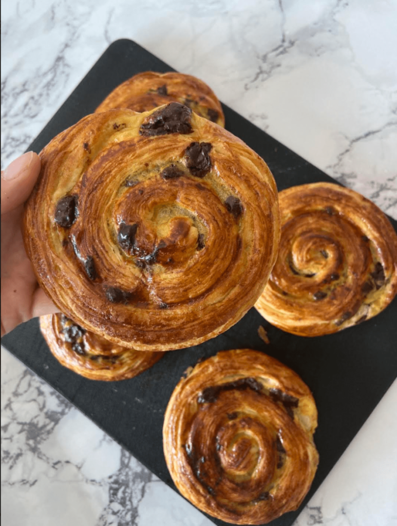 Photo de mes délicieux pains aux raisins (sans raisin) maison